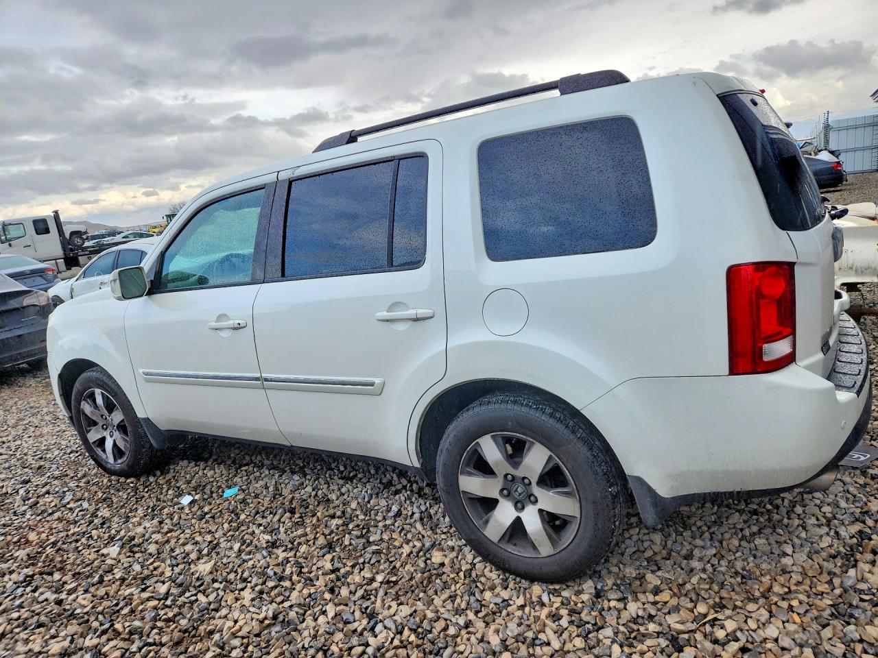 2013 HONDA PILOT TOURING photo 2