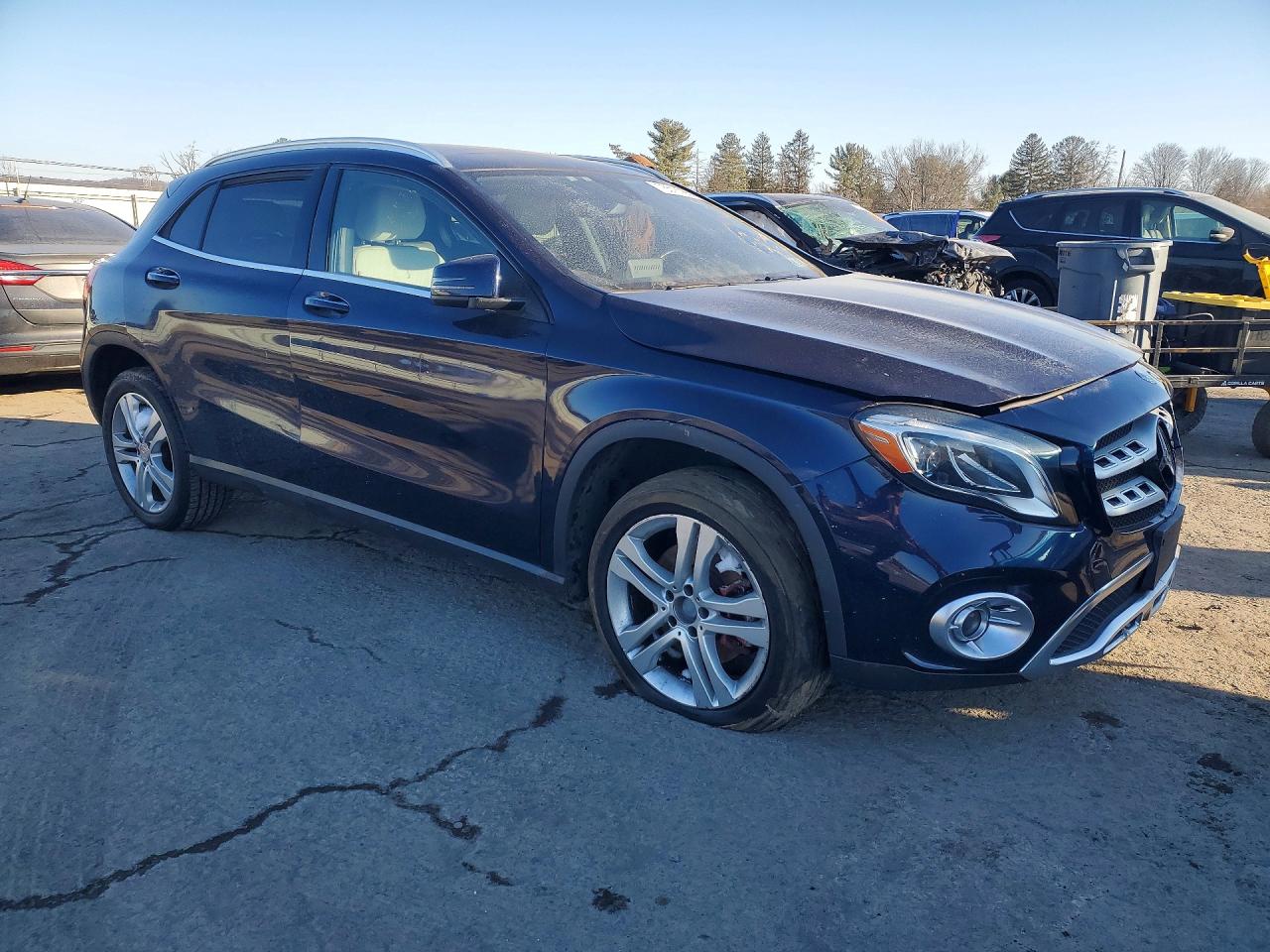 2019 MERCEDES-BENZ GLA 250 4MATIC photo 10