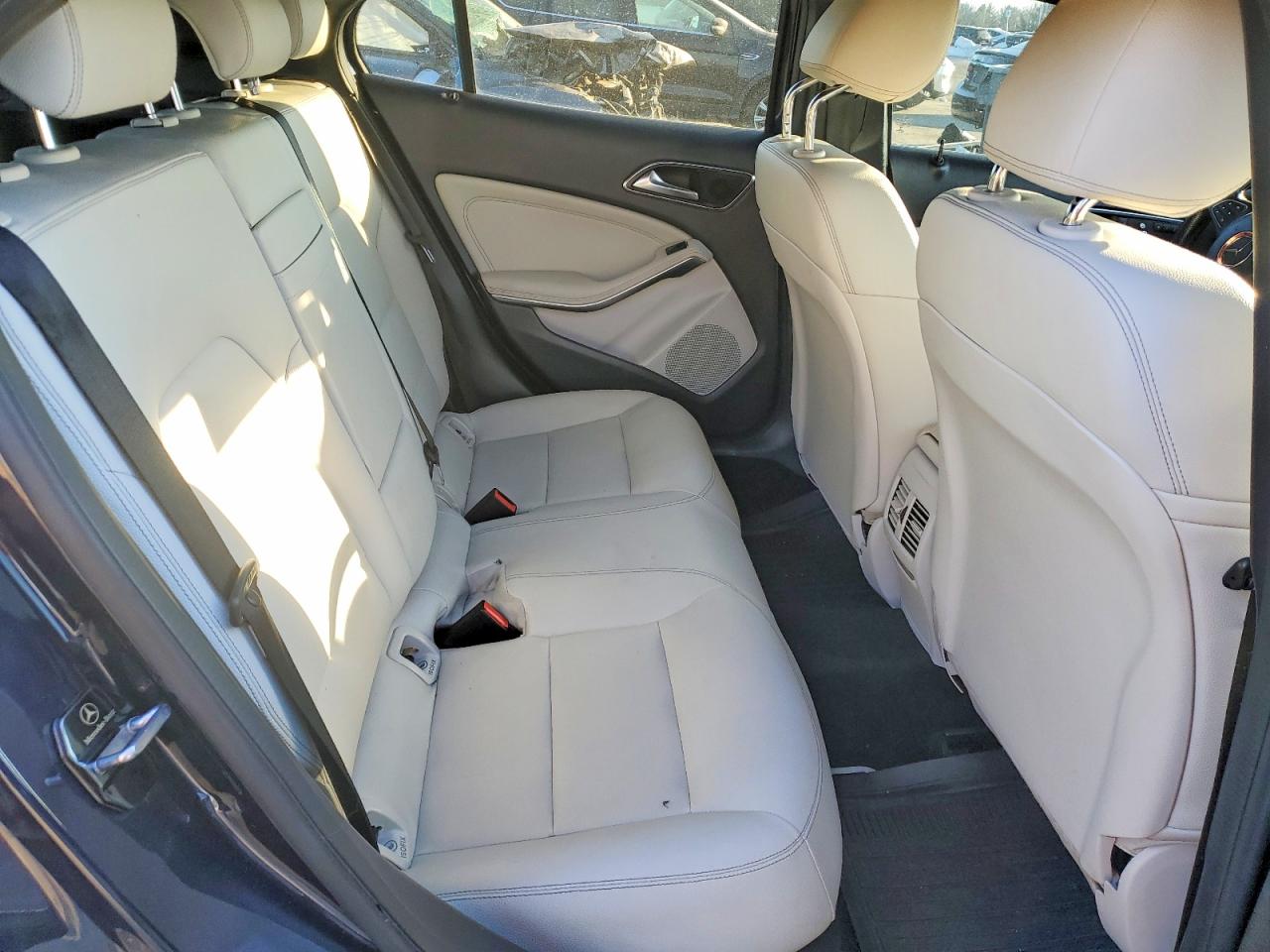 2019 MERCEDES-BENZ GLA 250 4MATIC photo 31