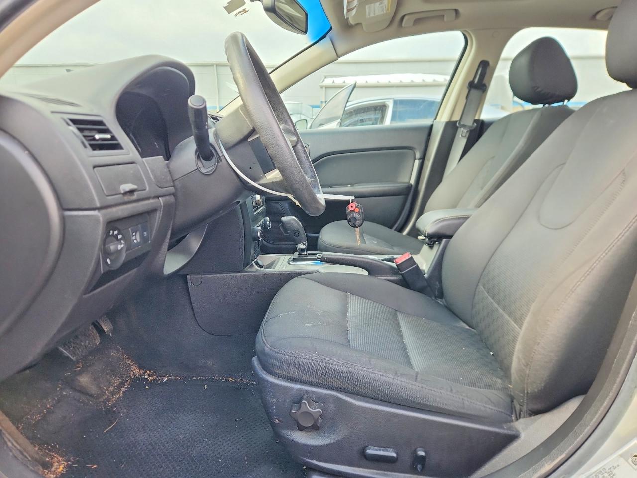 2012 FORD FUSION SE photo 19