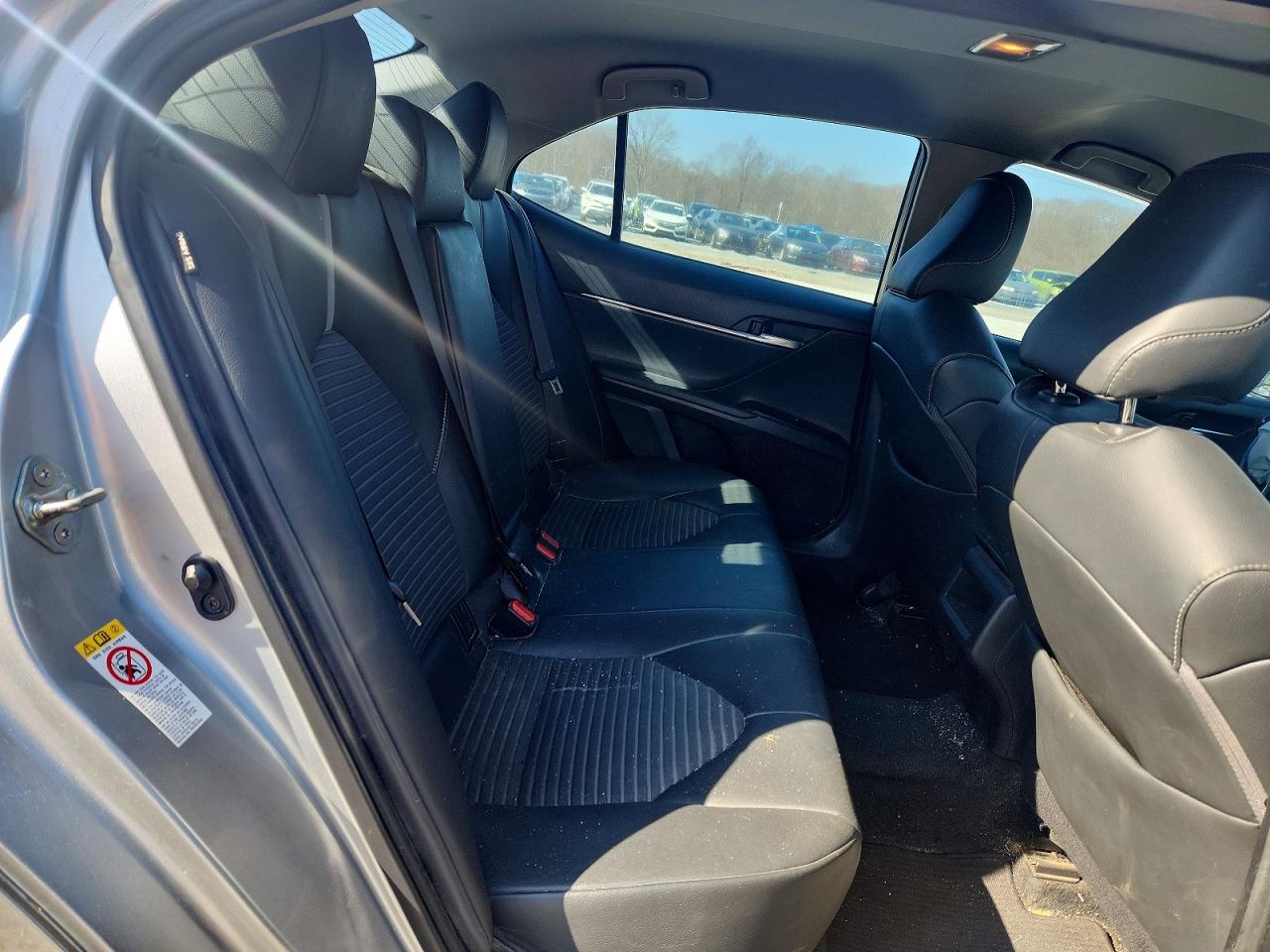2018 TOYOTA CAMRY photo 28