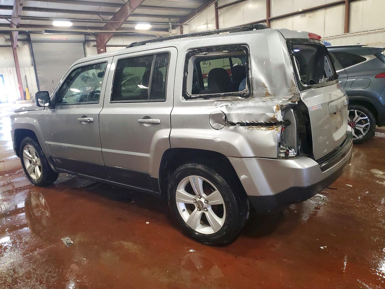 2015 JEEP PATRIOT LATITUDE photo 4