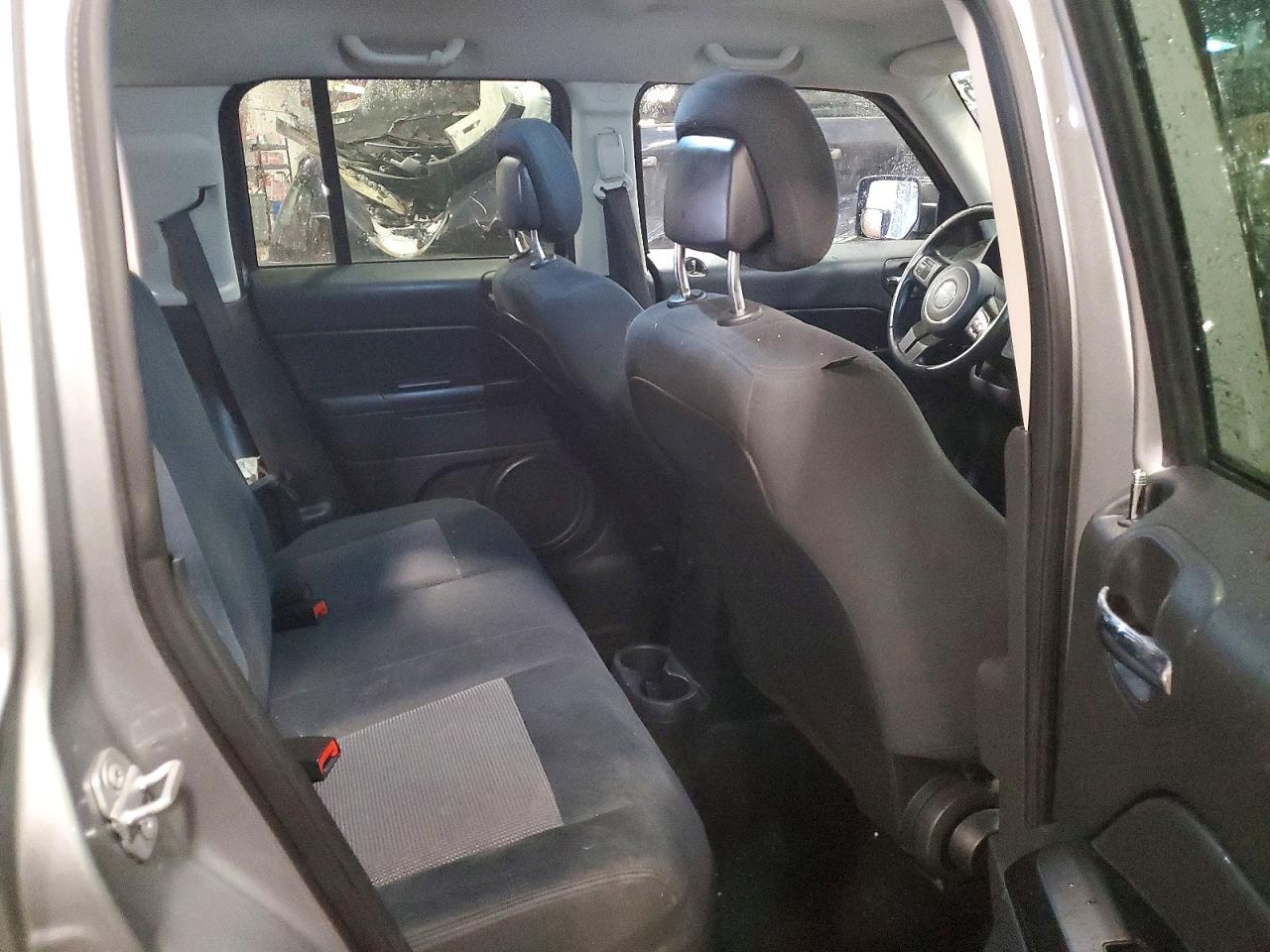 2015 JEEP PATRIOT LATITUDE photo 31