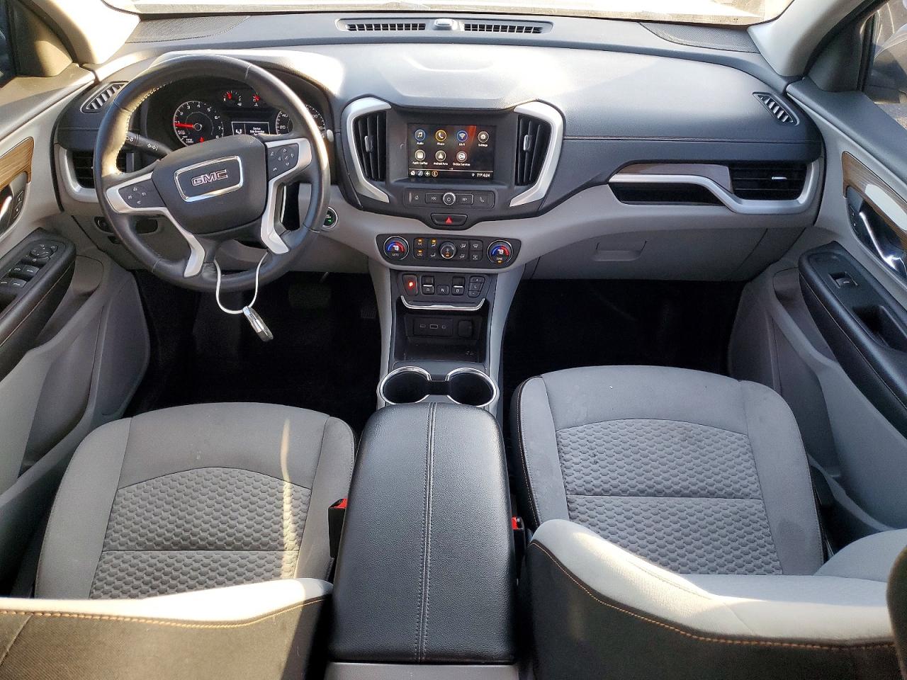 2018 GMC TERRAIN SLE photo 8
