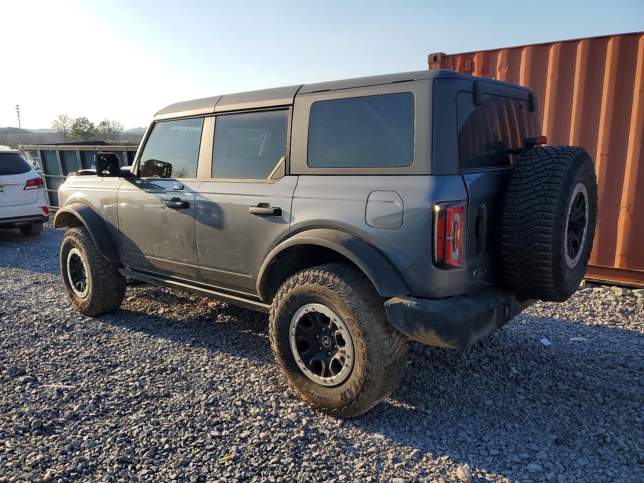 2023 FORD BRONCO BASE photo 2