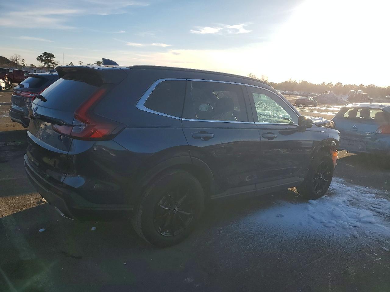 2024 HONDA CR-V SPORT-L photo 3