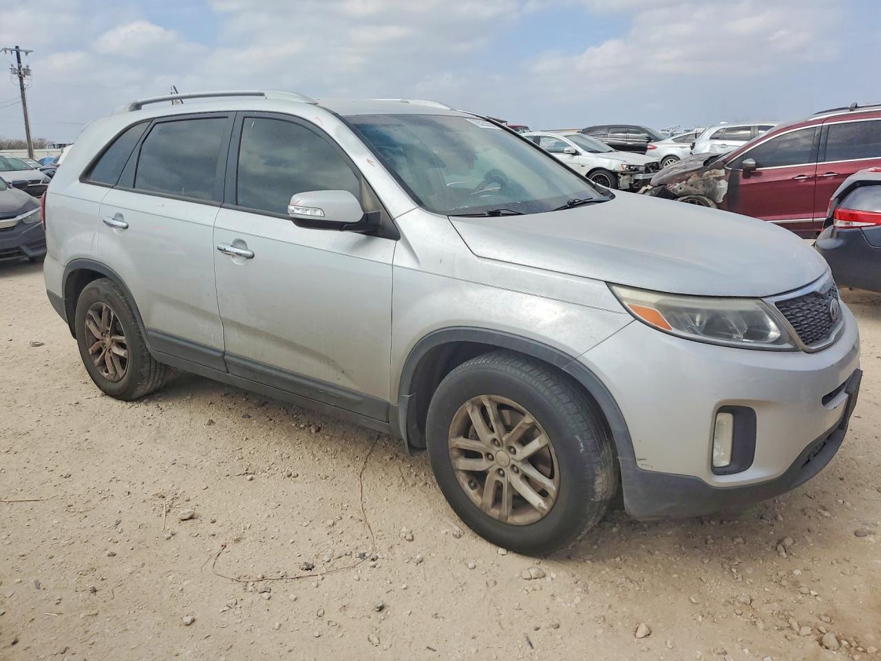 2014 KIA SORENTO LX photo 10