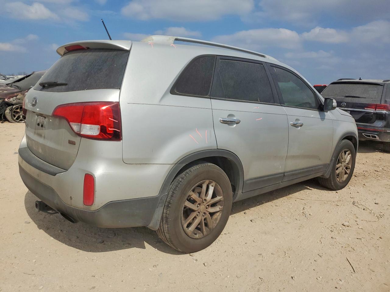2014 KIA SORENTO LX photo 7