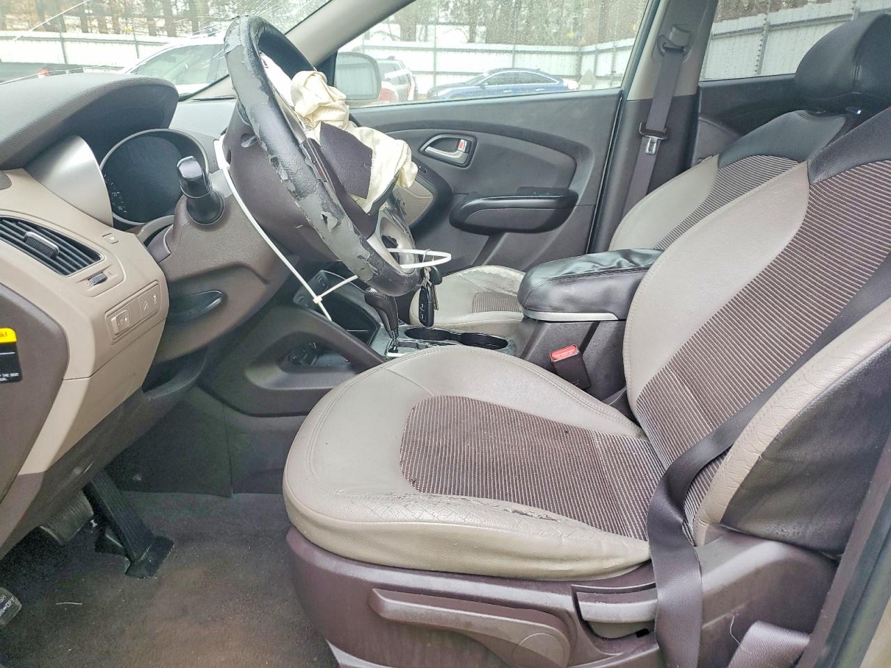 2013 HYUNDAI TUCSON GLS photo 13