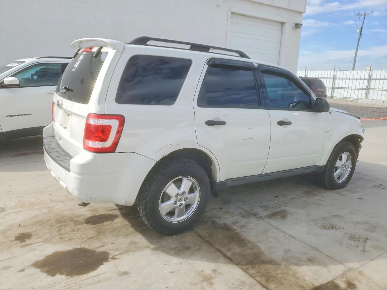 2012 FORD ESCAPE XLT photo 3