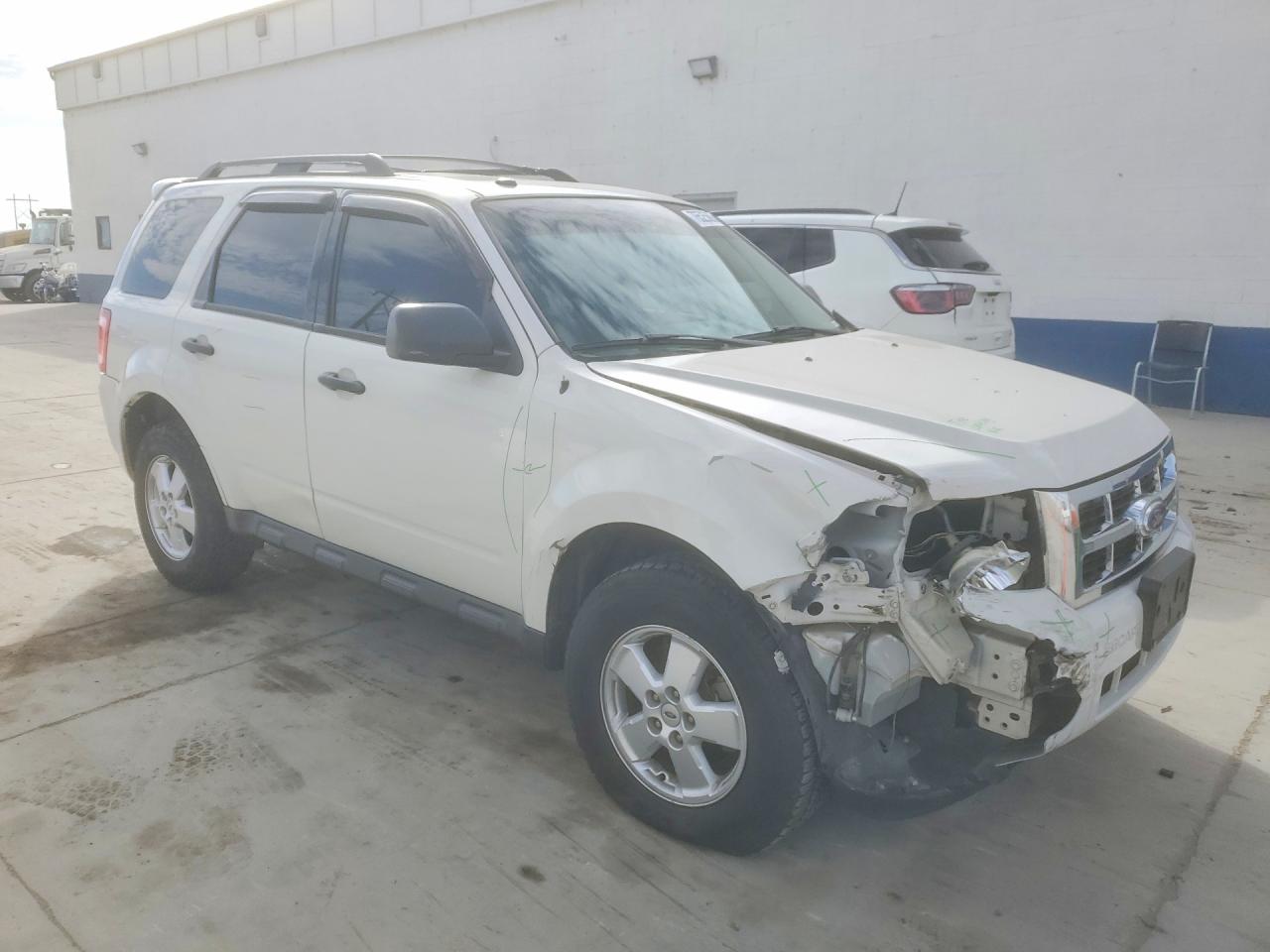 2012 FORD ESCAPE XLT photo 4