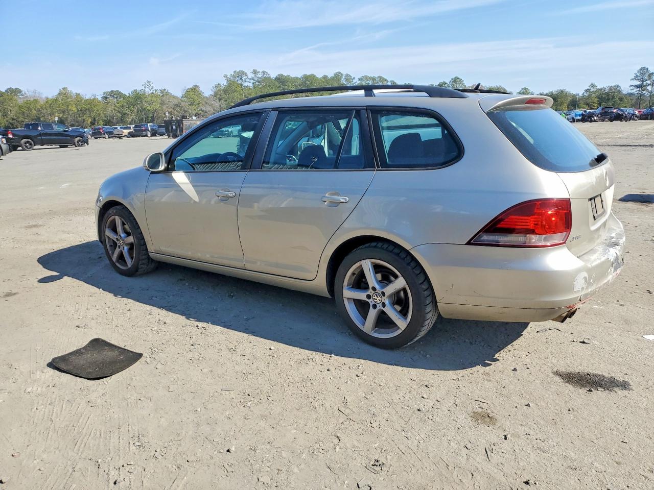 2013 VOLKSWAGEN JETTA S photo 2
