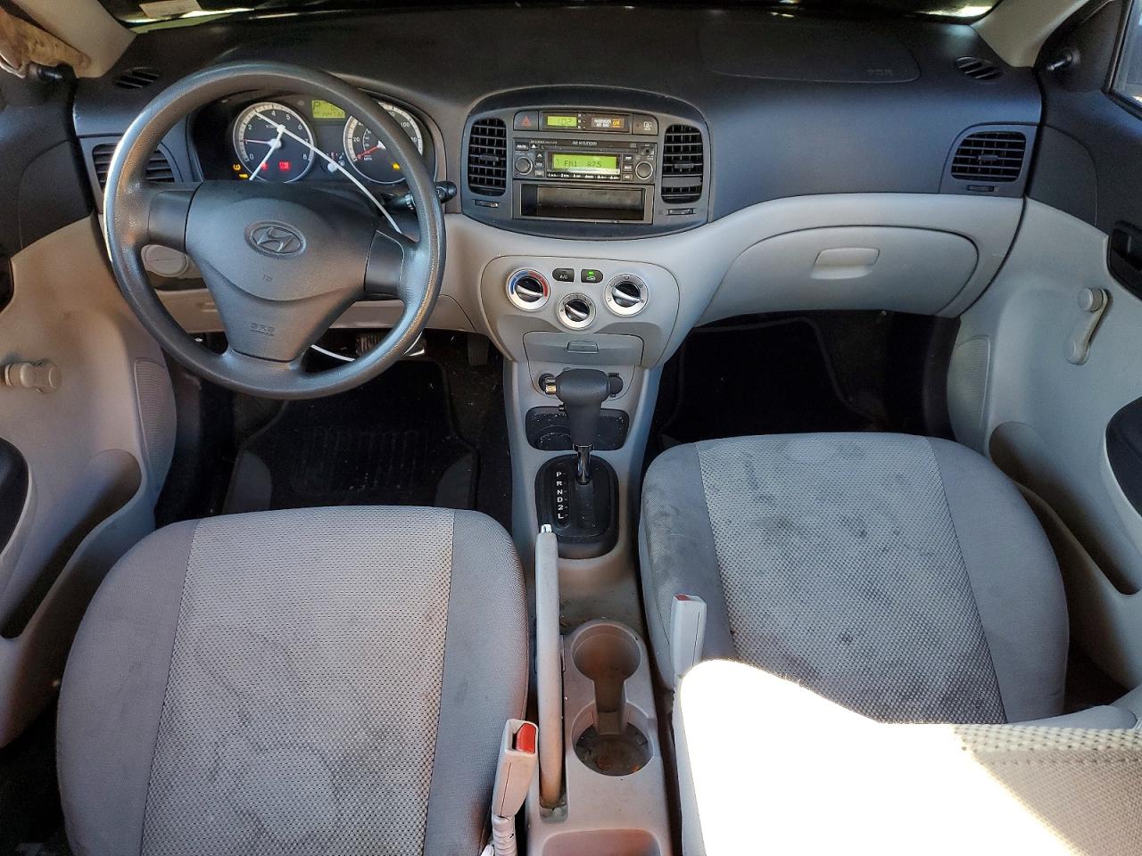 2009 HYUNDAI ACCENT photo 22