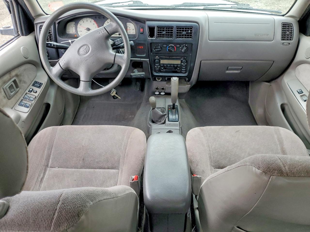 2003 TOYOTA TACOMA V6 photo 8