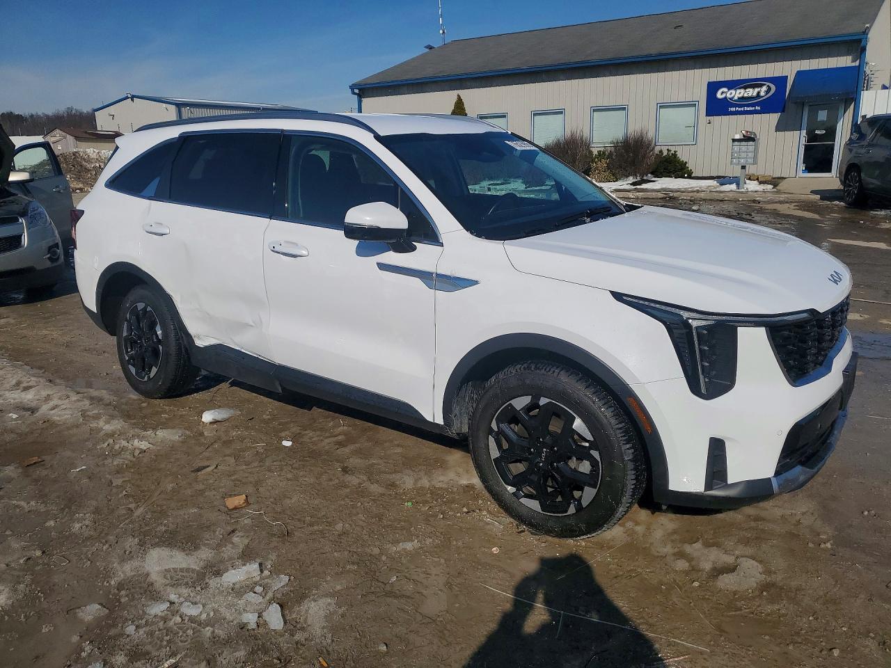 2024 KIA SORENTO S photo 4