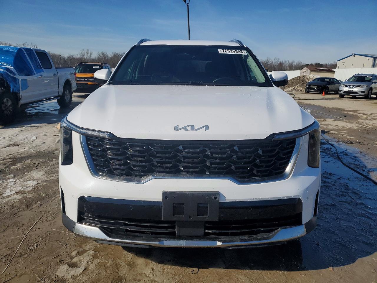 2024 KIA SORENTO S photo 5