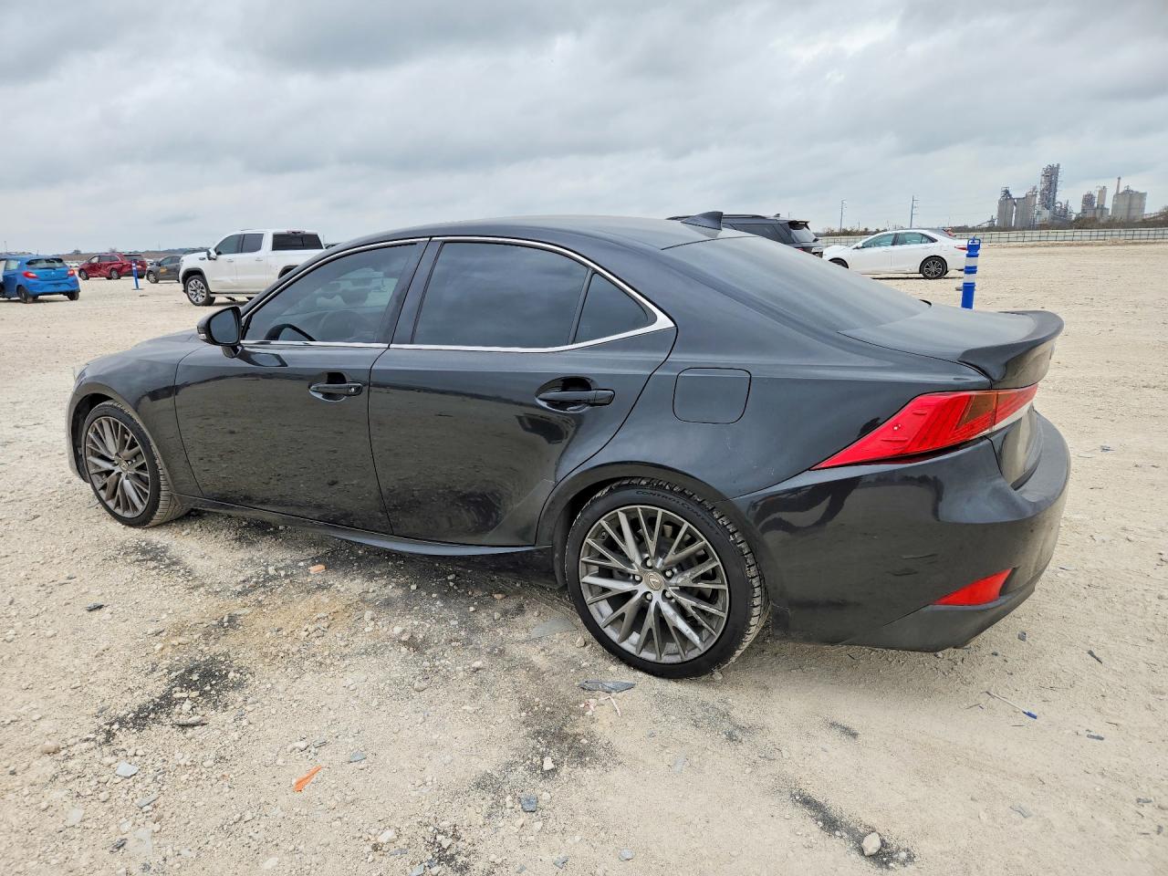 2017 LEXUS IS 200T photo 2
