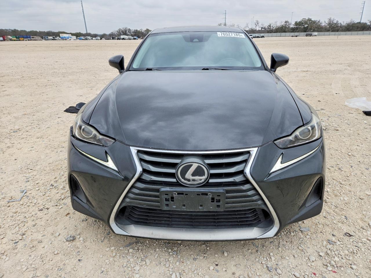 2017 LEXUS IS 200T photo 5