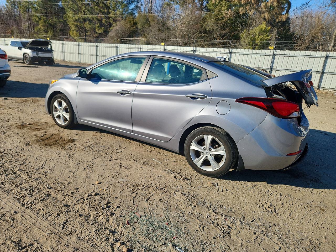 2016 HYUNDAI ELANTRA SE photo 3