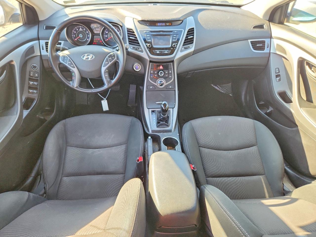 2016 HYUNDAI ELANTRA SE photo 15