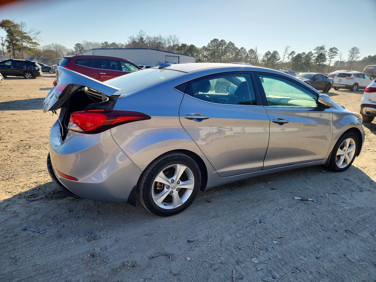 2016 HYUNDAI ELANTRA SE photo 5