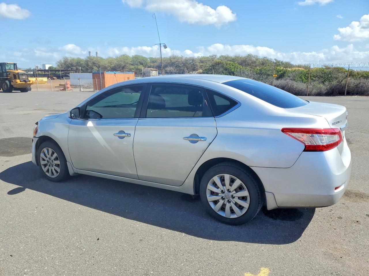 2015 NISSAN SENTRA S photo 4