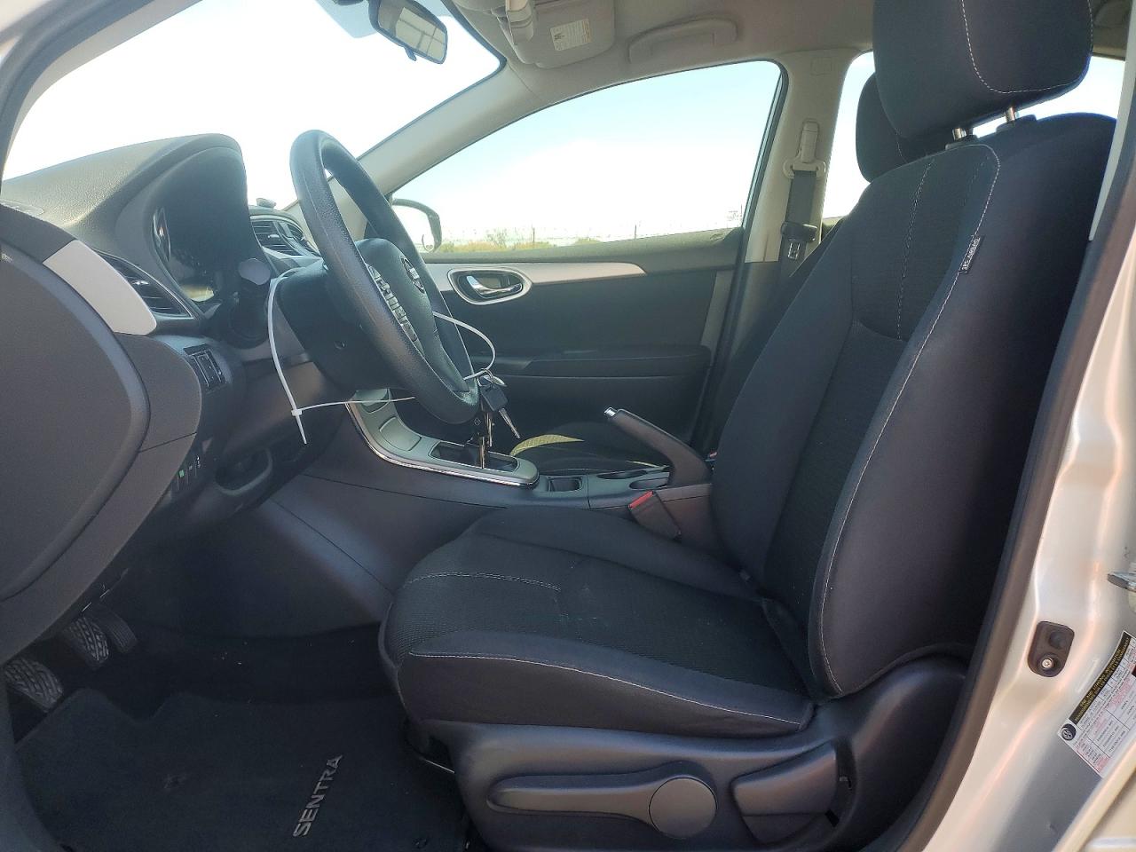 2015 NISSAN SENTRA S photo 19