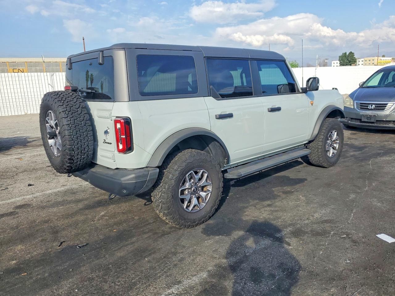 2023 FORD BRONCO BASE photo 5