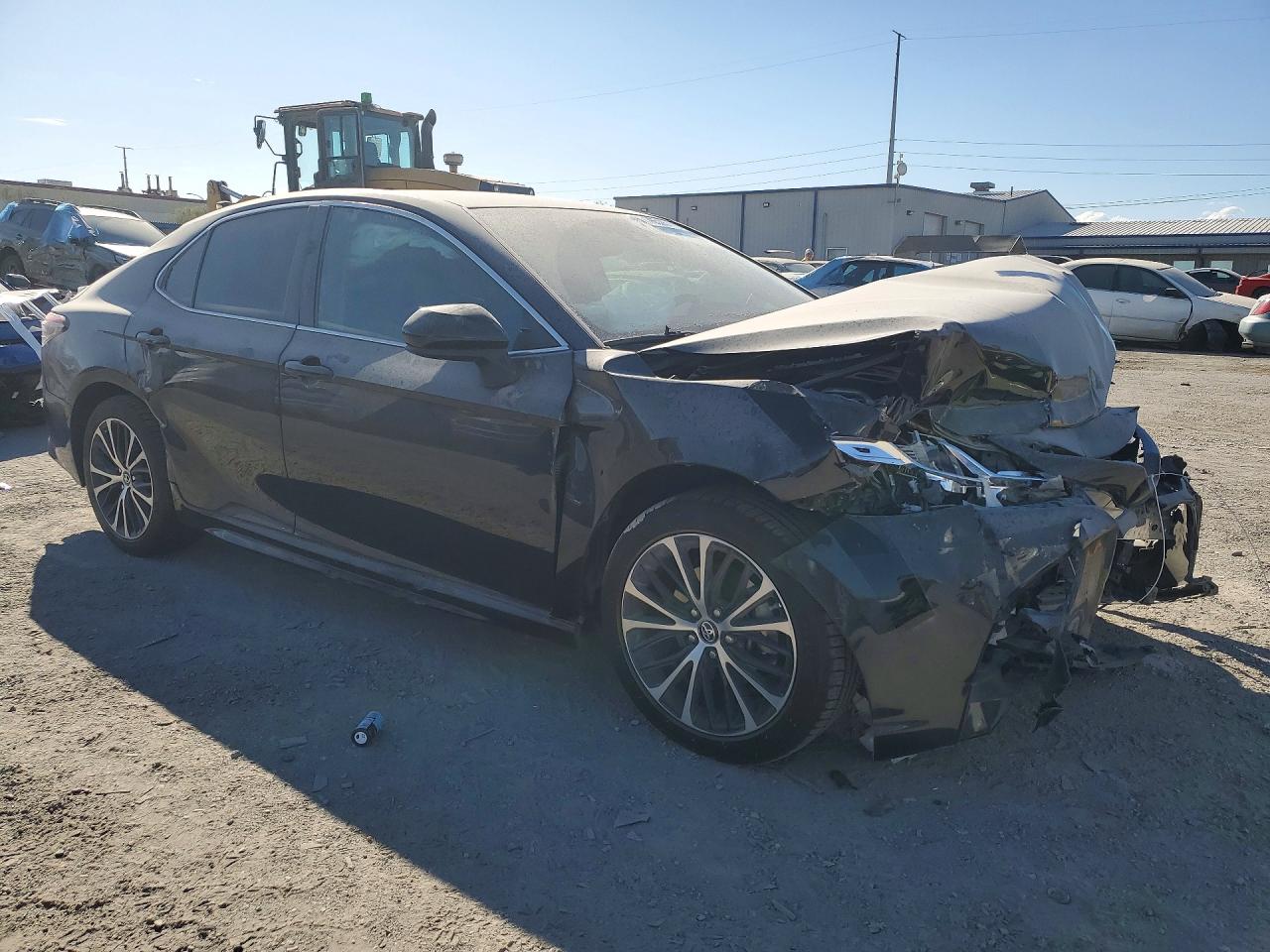 2019 TOYOTA CAMRY L photo 10