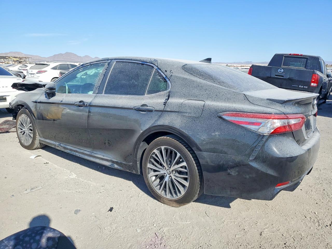 2019 TOYOTA CAMRY L photo 4