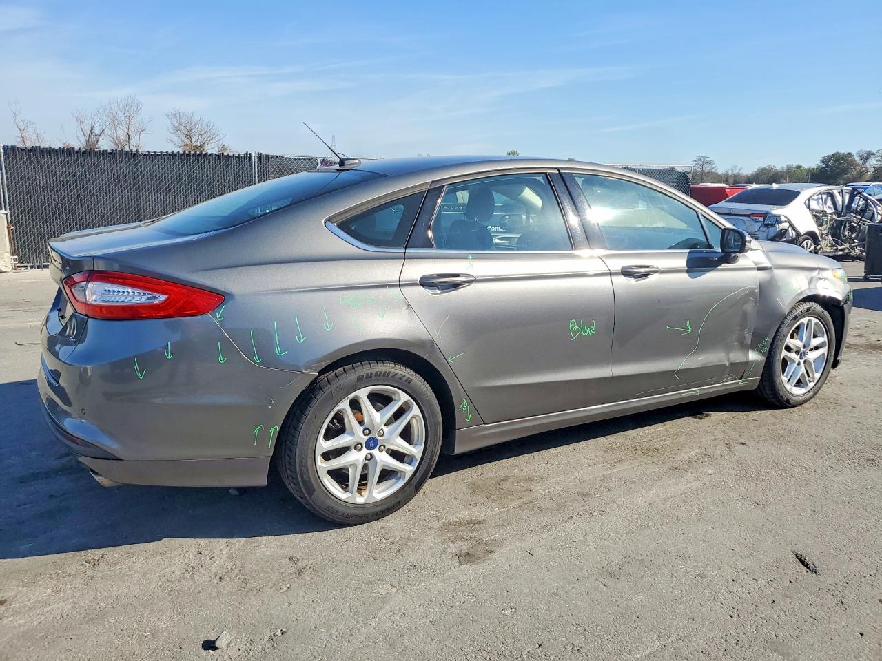 2014 FORD FUSION SE photo 7