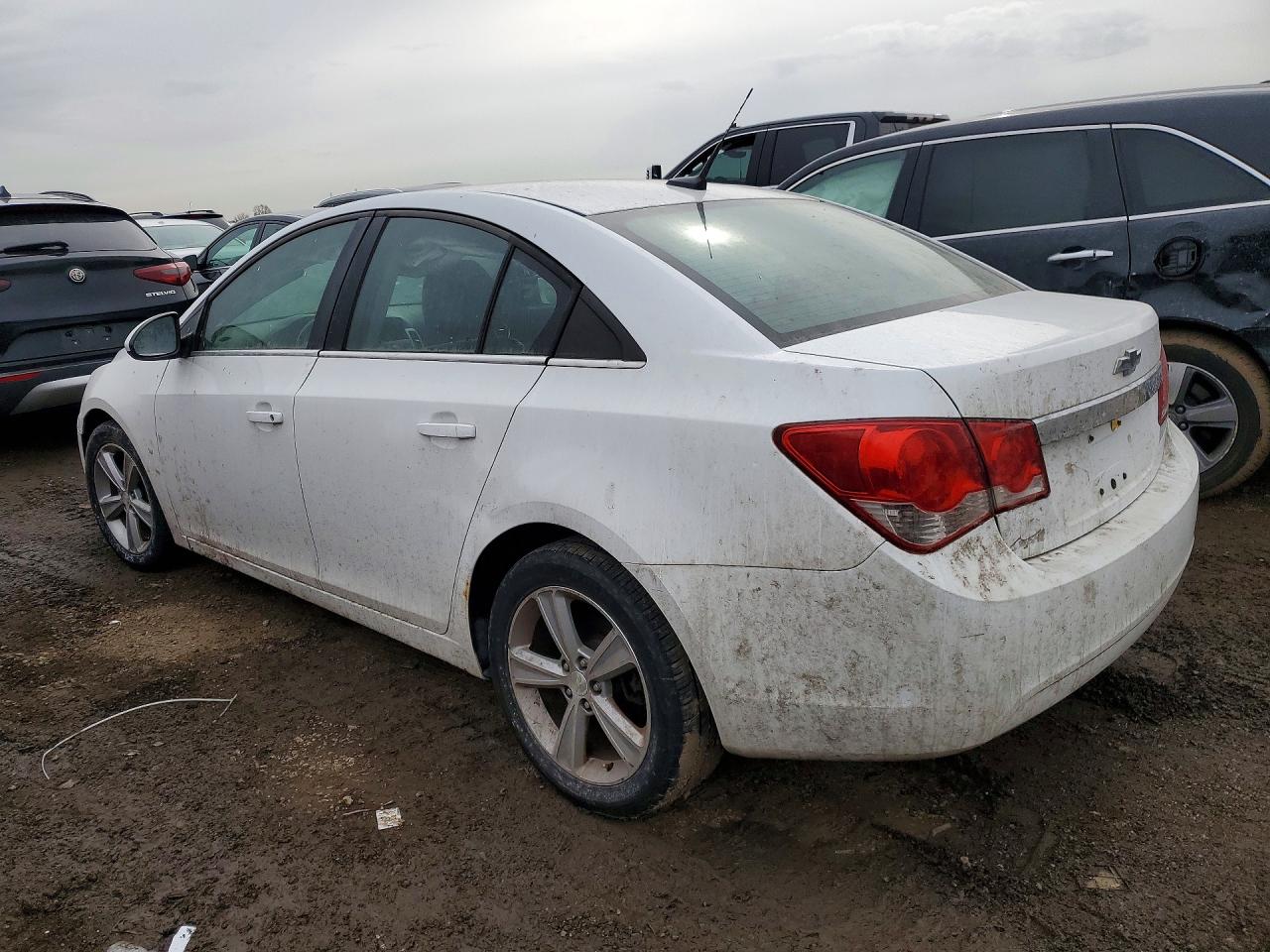 2014 CHEVROLET CRUZE LT photo 2