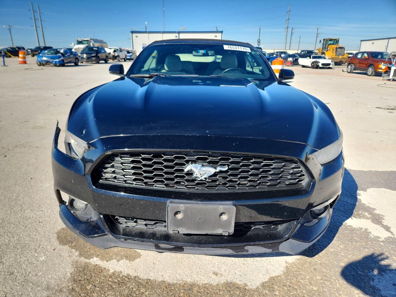 2017 FORD MUSTANG photo 5