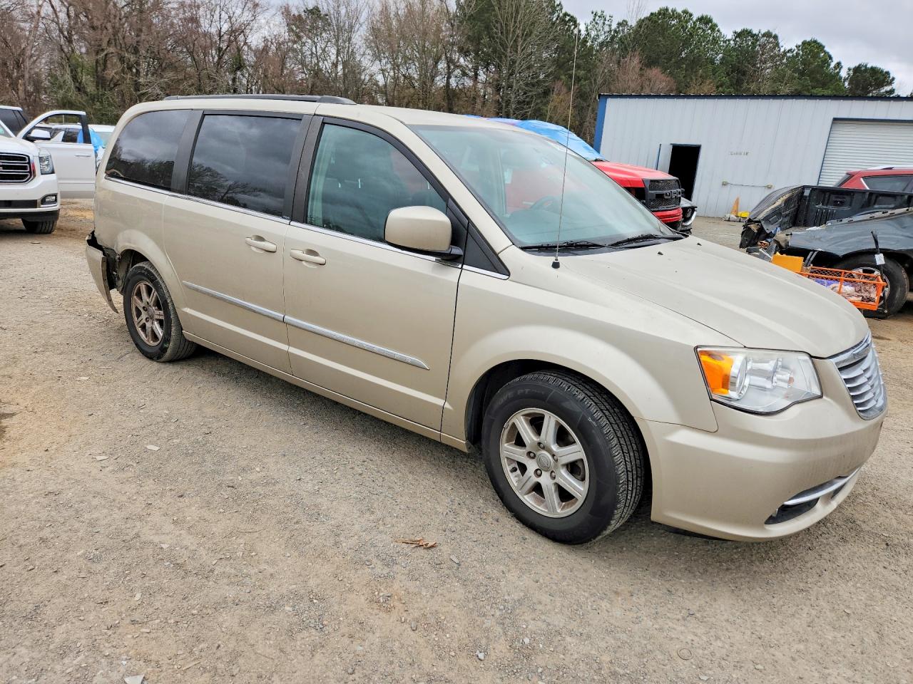 2012 CHRYSLER TOWN & COUNTRY TOURING photo 4