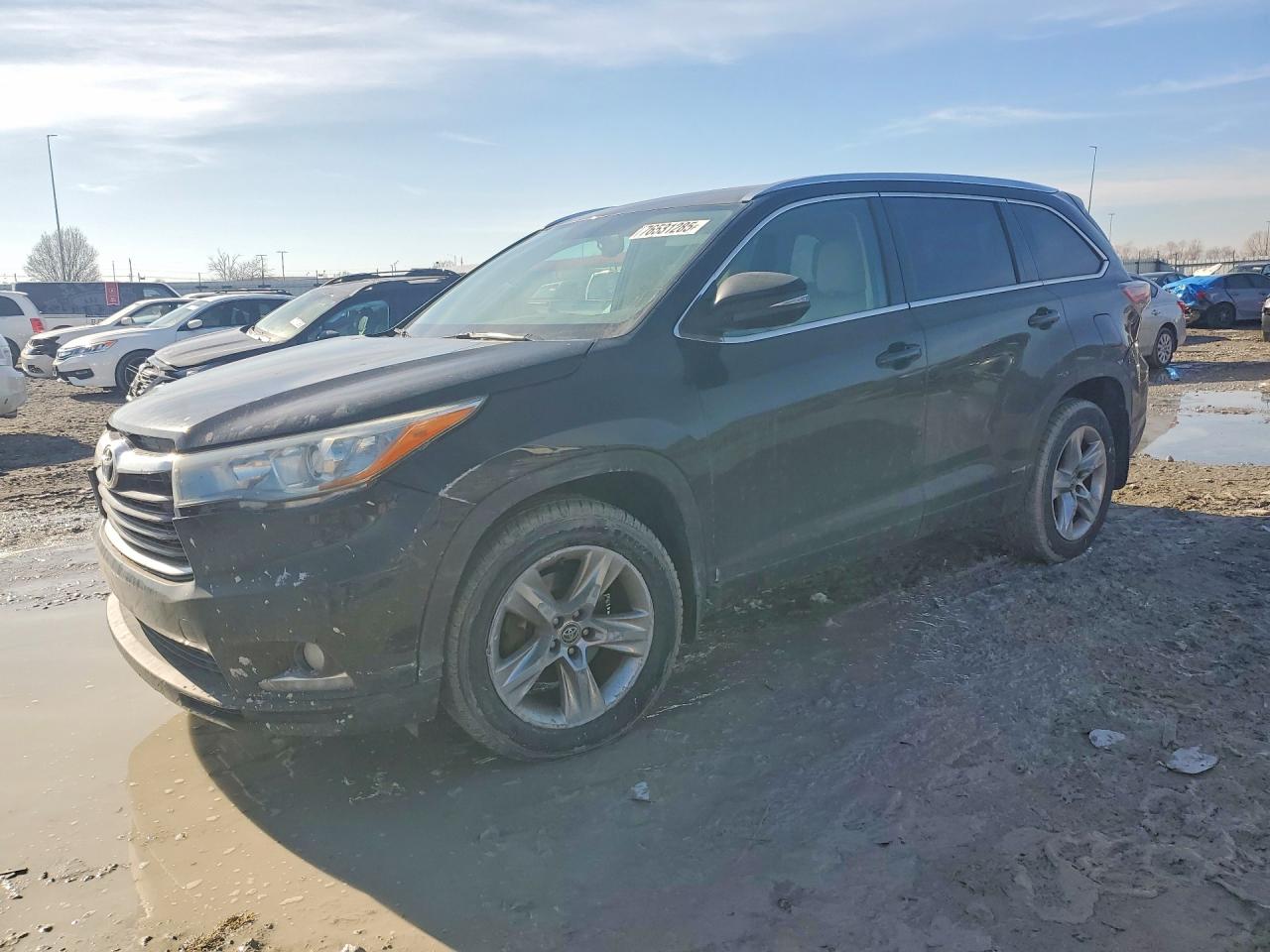 2016 TOYOTA HIGHLANDER