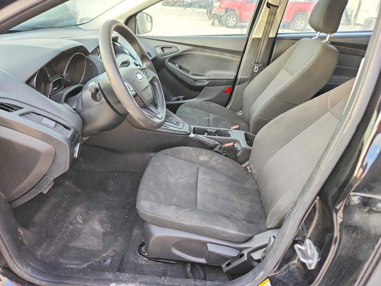 2018 FORD FOCUS S photo 13