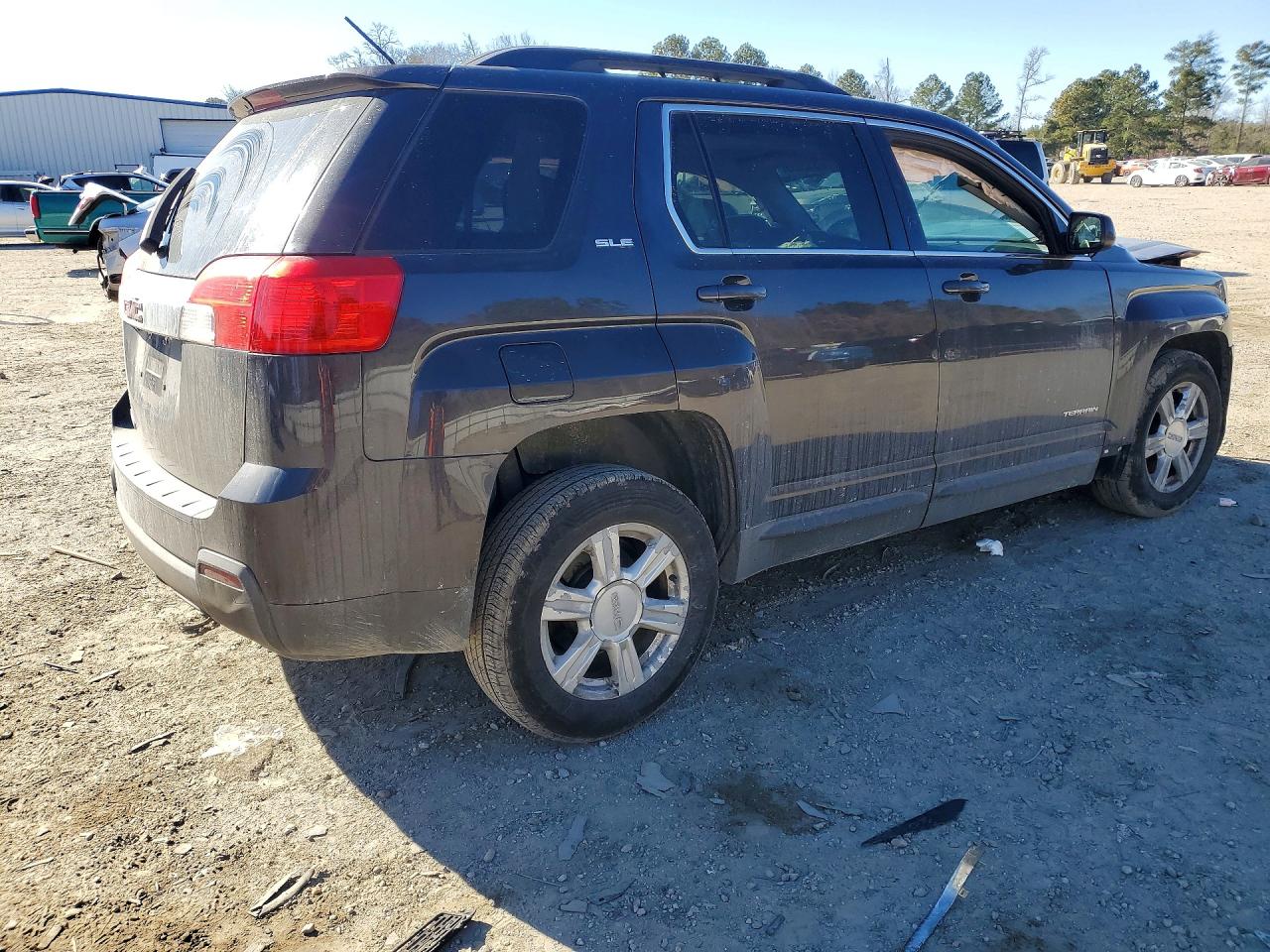 2015 GMC TERRAIN SLE photo 3