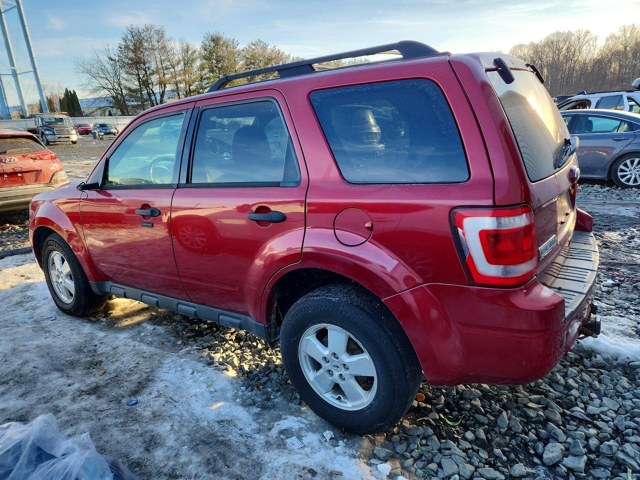 2012 FORD ESCAPE XLT photo 2