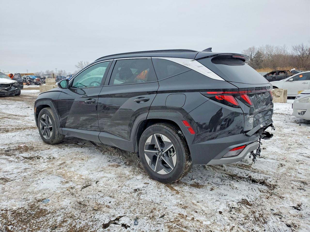 2025 HYUNDAI TUCSON SEL photo 3