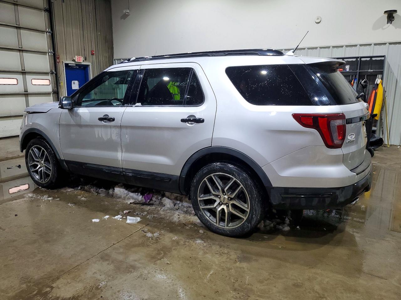 2018 FORD EXPLORER SPORT photo 2