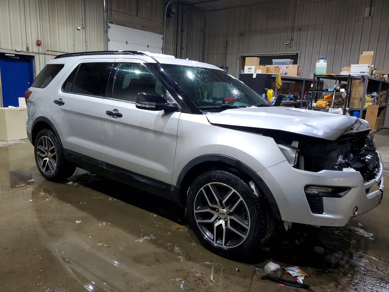 2018 FORD EXPLORER SPORT photo 4