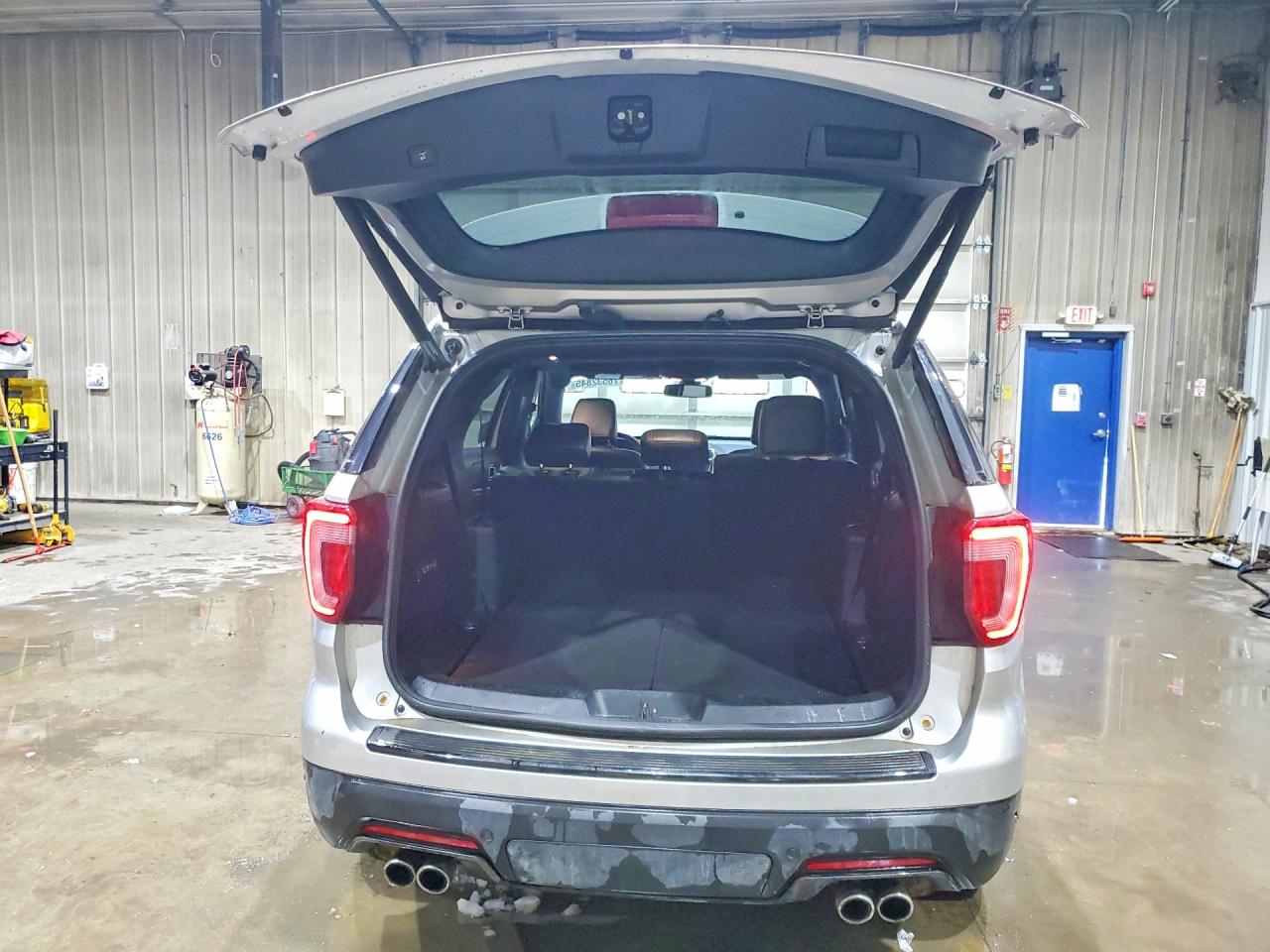 2018 FORD EXPLORER SPORT photo 6