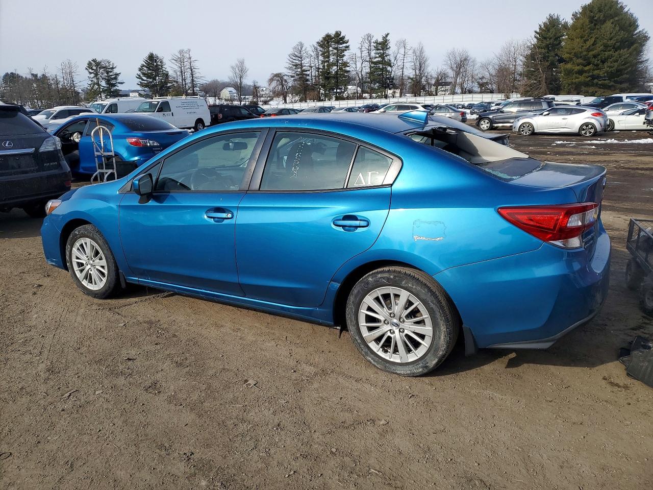 2017 SUBARU IMPREZA photo 3