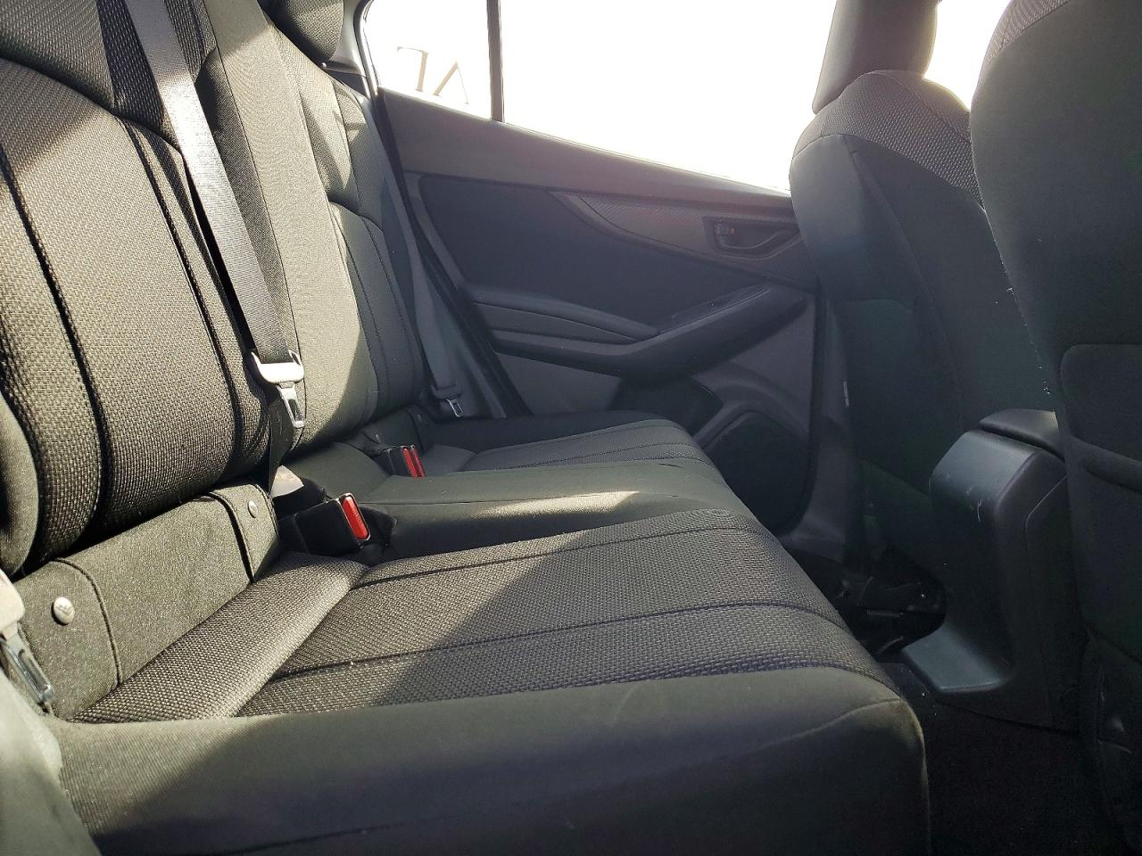 2017 SUBARU IMPREZA photo 19