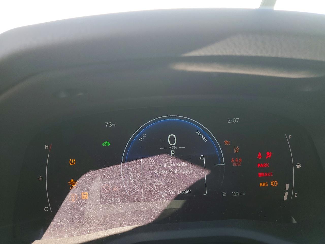 2025 TOYOTA CAMRY SE photo 9