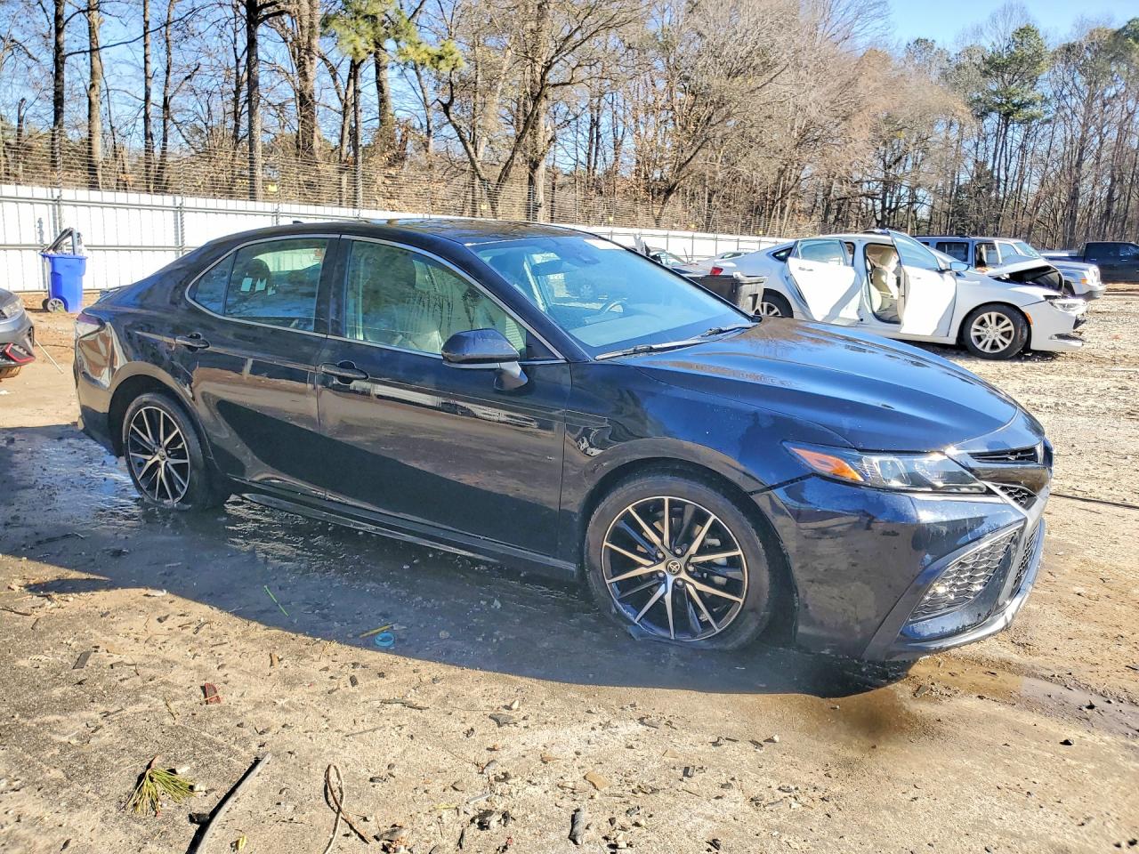 2021 TOYOTA CAMRY SE photo 10