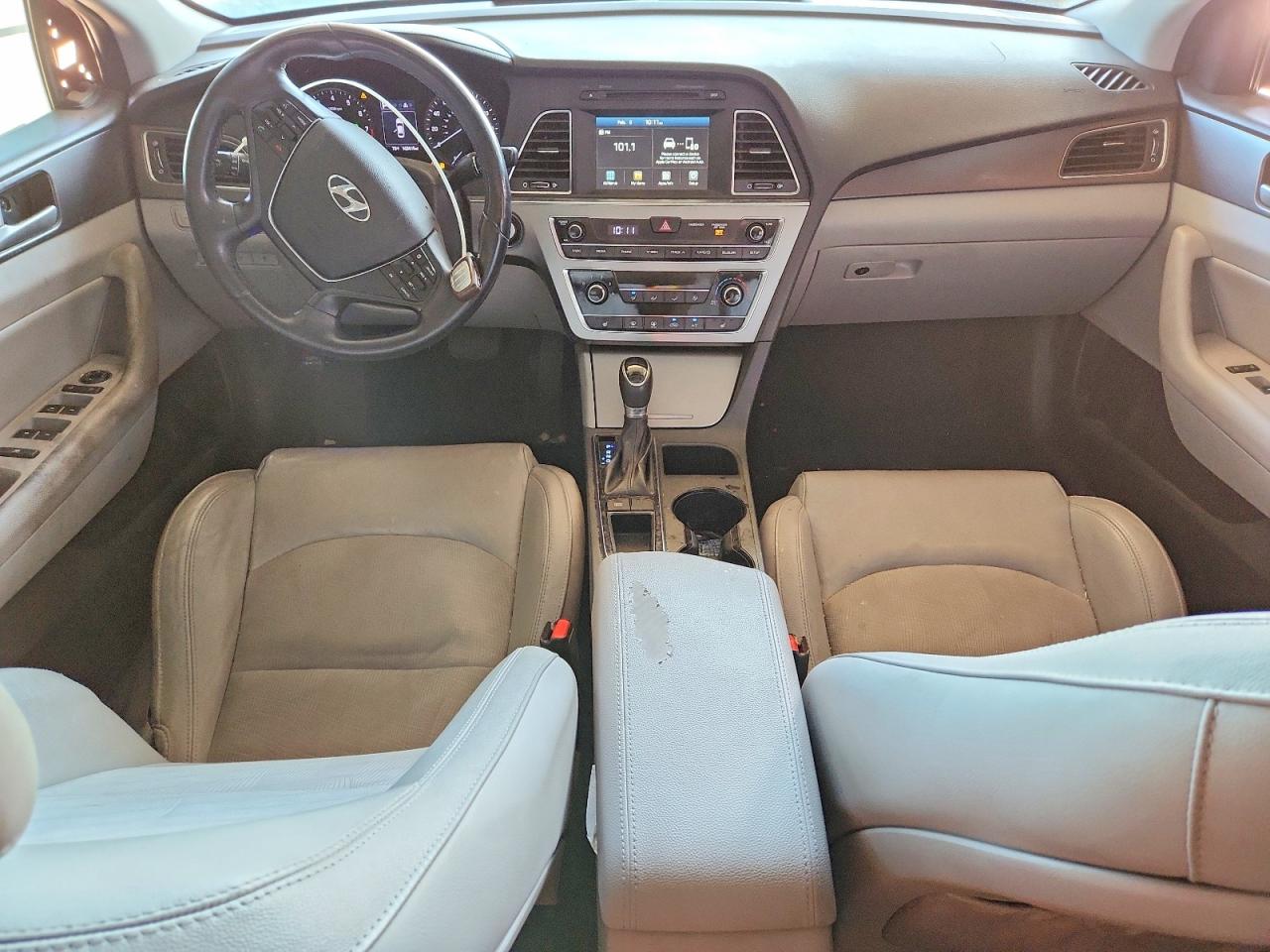 2017 HYUNDAI SONATA SPORT photo 8