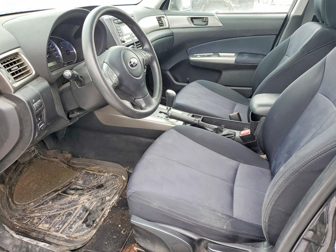 2010 SUBARU FORESTER XS photo 13
