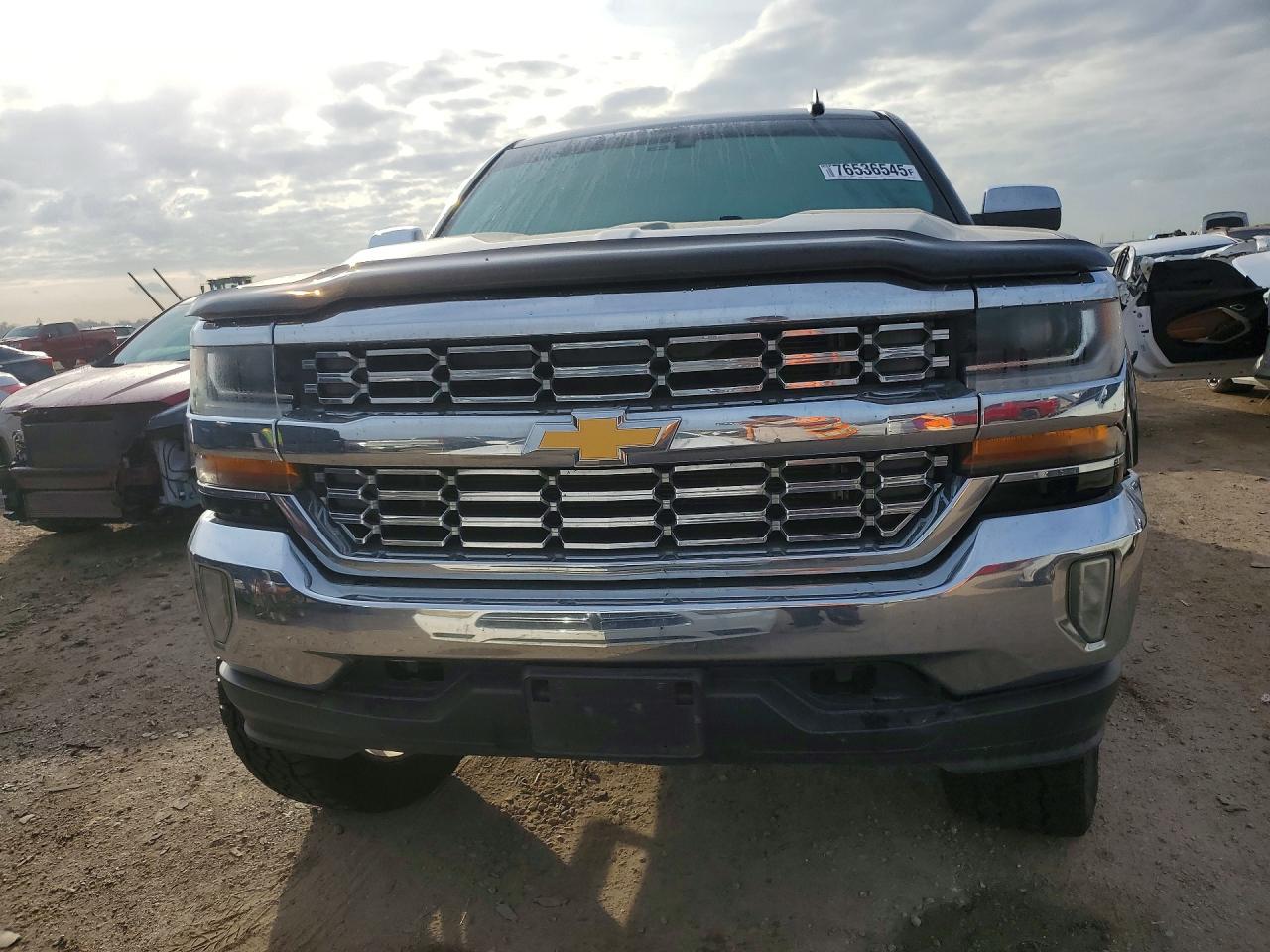 2016 CHEVROLET SILVERADO K1500 LT photo 9