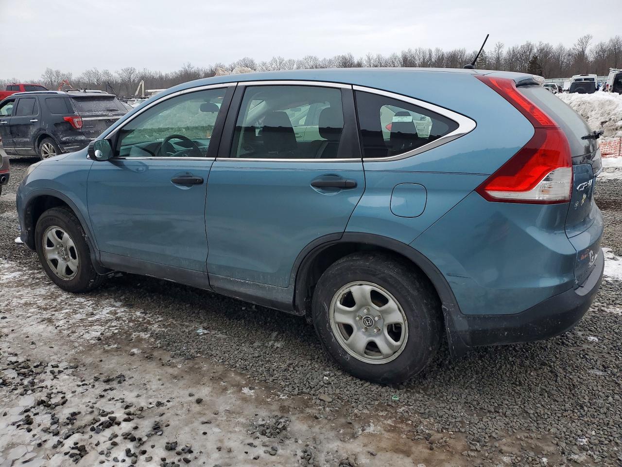 2013 HONDA CR-V LX photo 4
